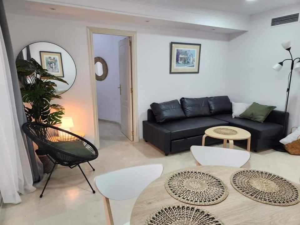 Apartment Beachfront Accommodation 에스테포나 외부 사진