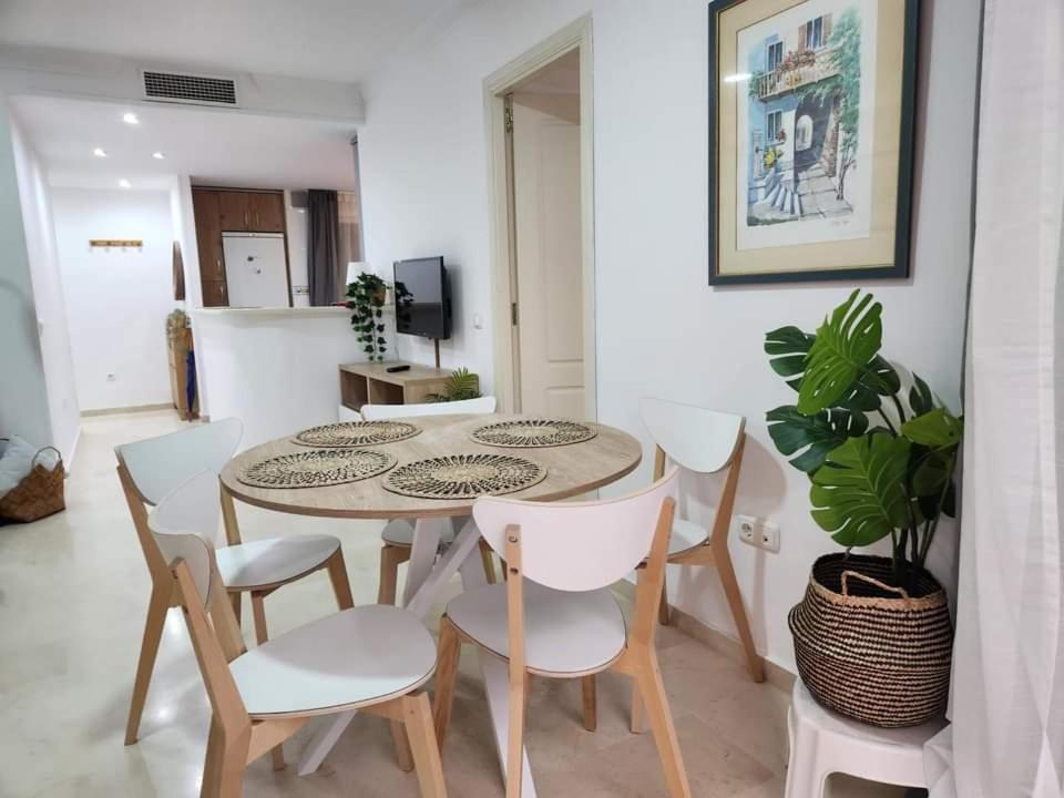 Apartment Beachfront Accommodation 에스테포나 외부 사진