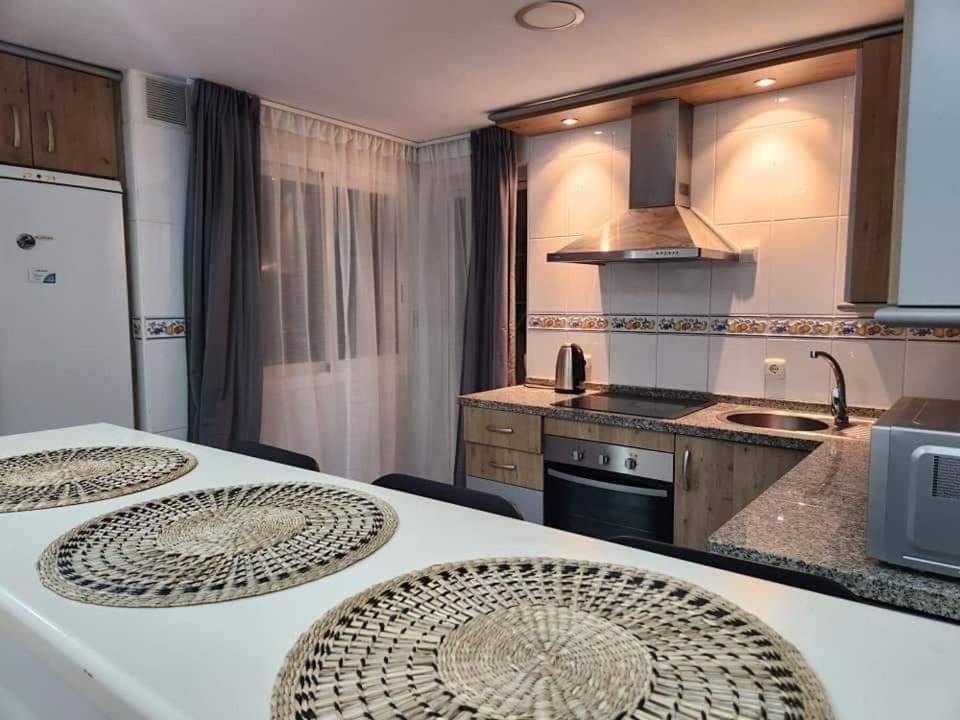 Apartment Beachfront Accommodation 에스테포나 외부 사진