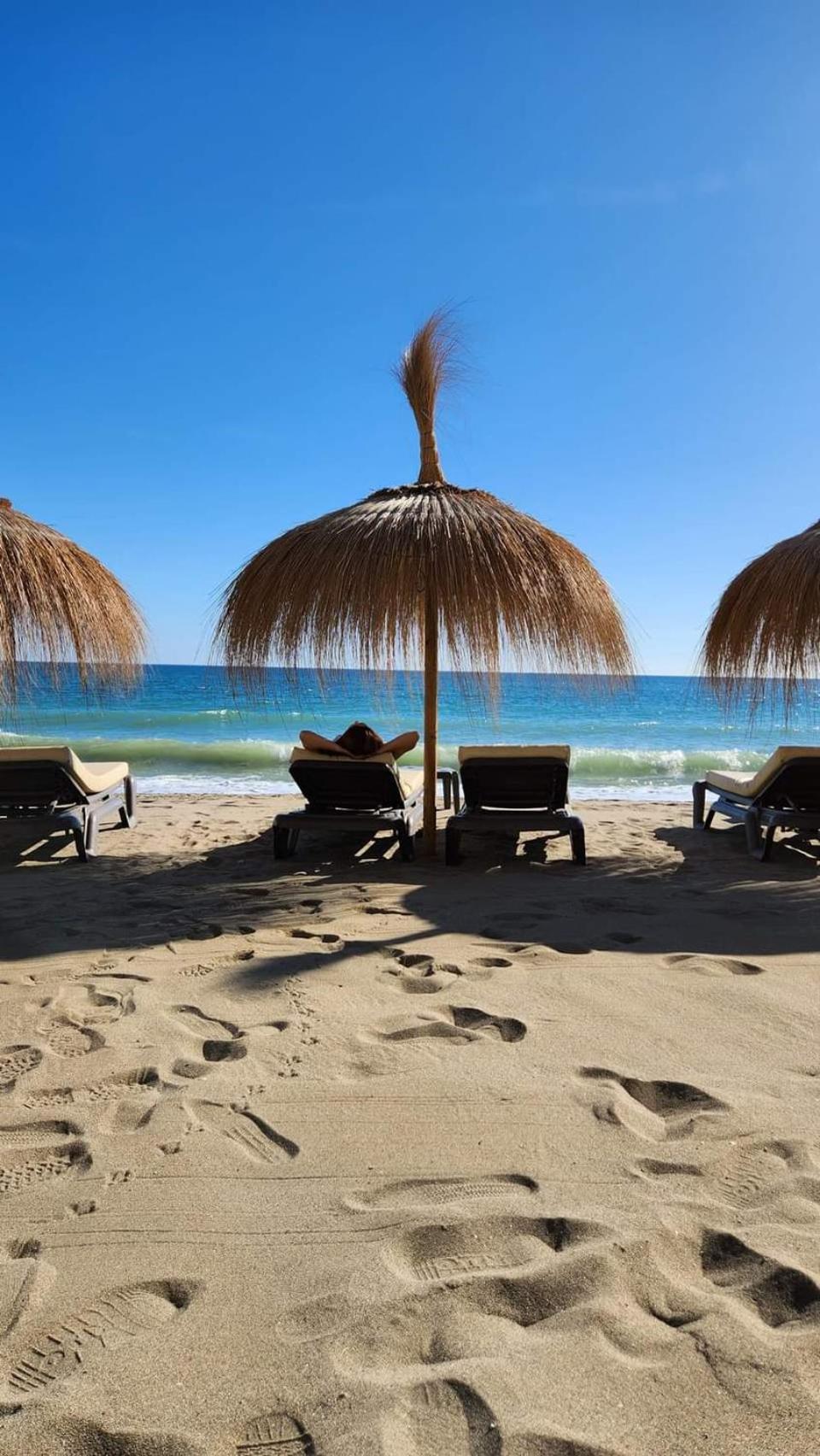 Apartment Beachfront Accommodation 에스테포나 외부 사진