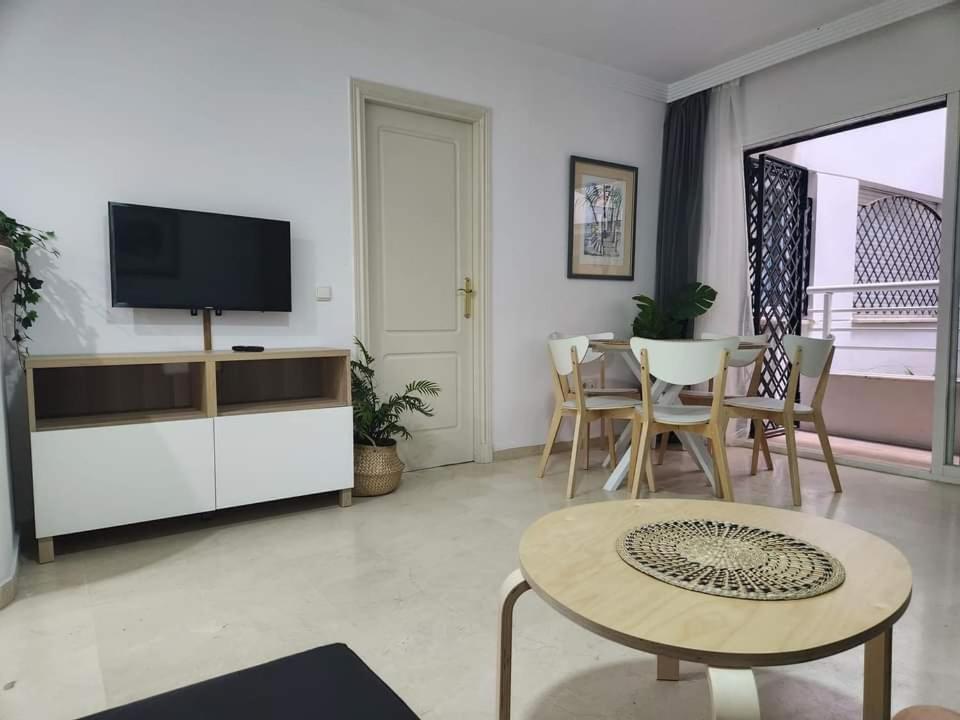Apartment Beachfront Accommodation 에스테포나 외부 사진